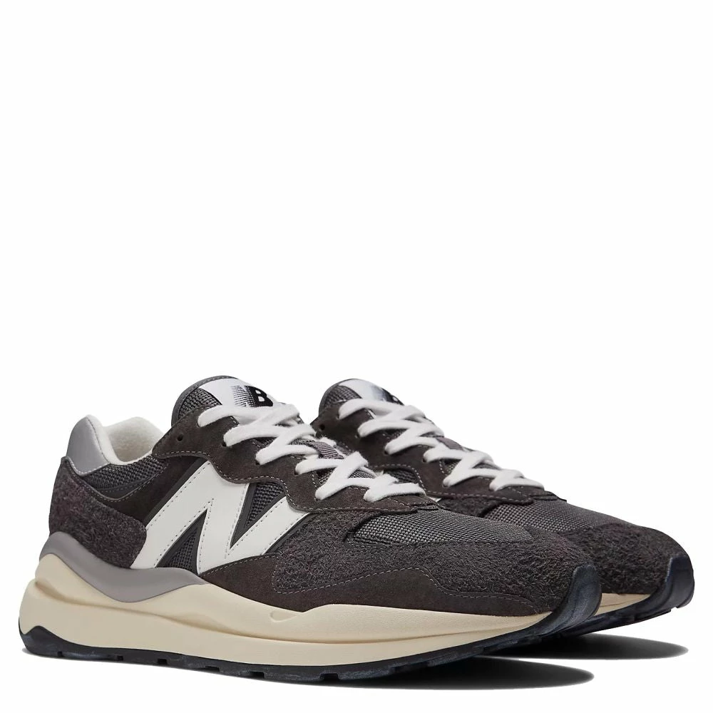 New Balance 57/40 In Magnet With Sea Salt And Black 4 New Balance 57/40 In Magnet With Sea Salt And Black - Image 2